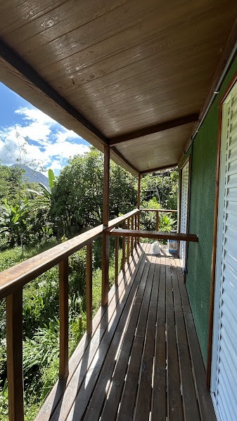 Piscina da casa à venda em Itamambuca Ubatuba SP
